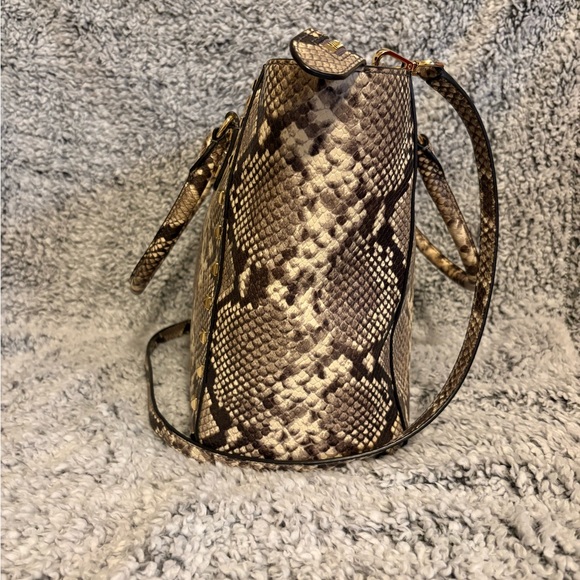 Michael Kors Snake Print handbag/crossbody - Picture 5 of 13